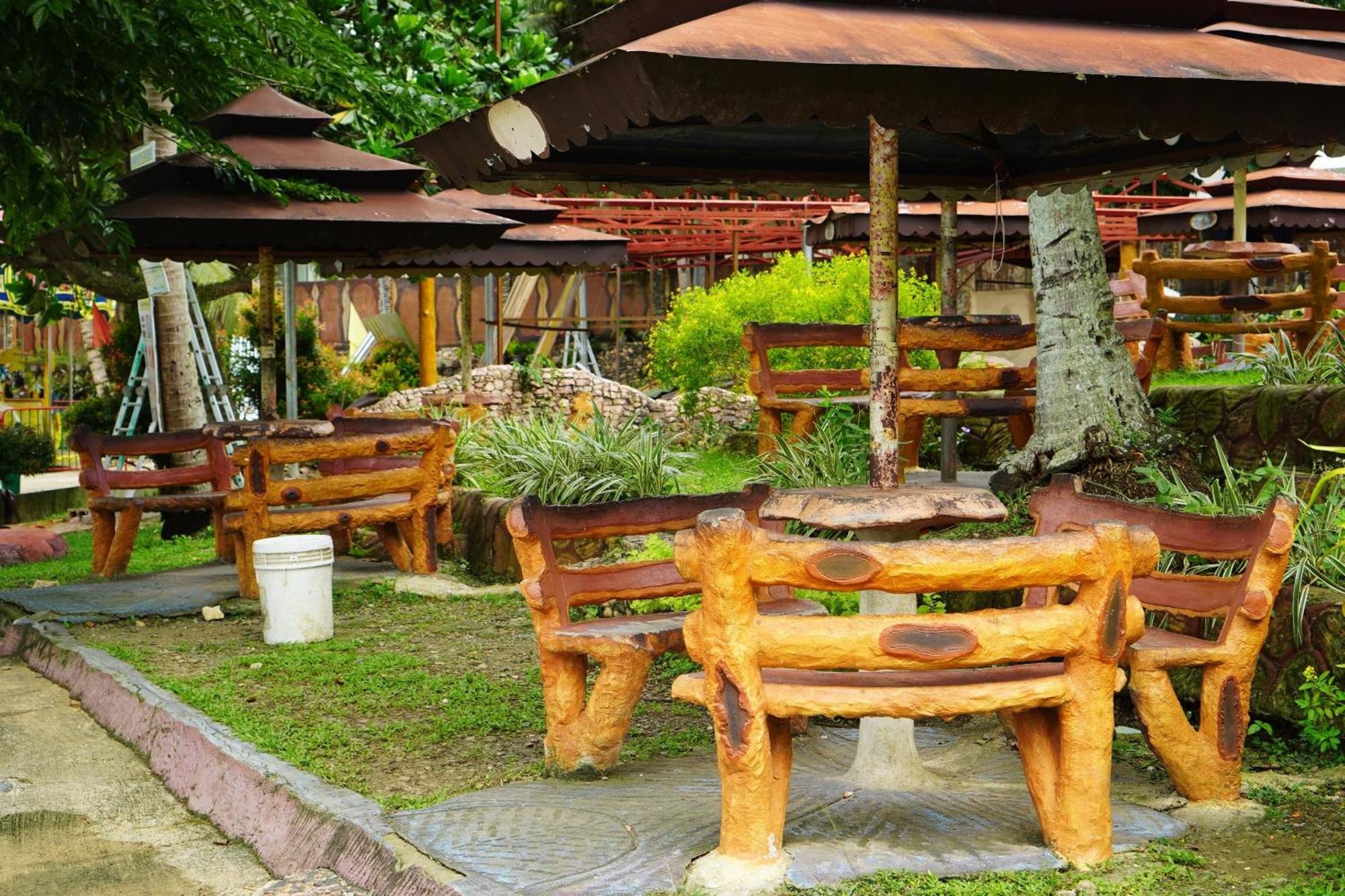 Hidden Valley Mountain And Wavepool Resort Pinamungahan Buitenkant foto