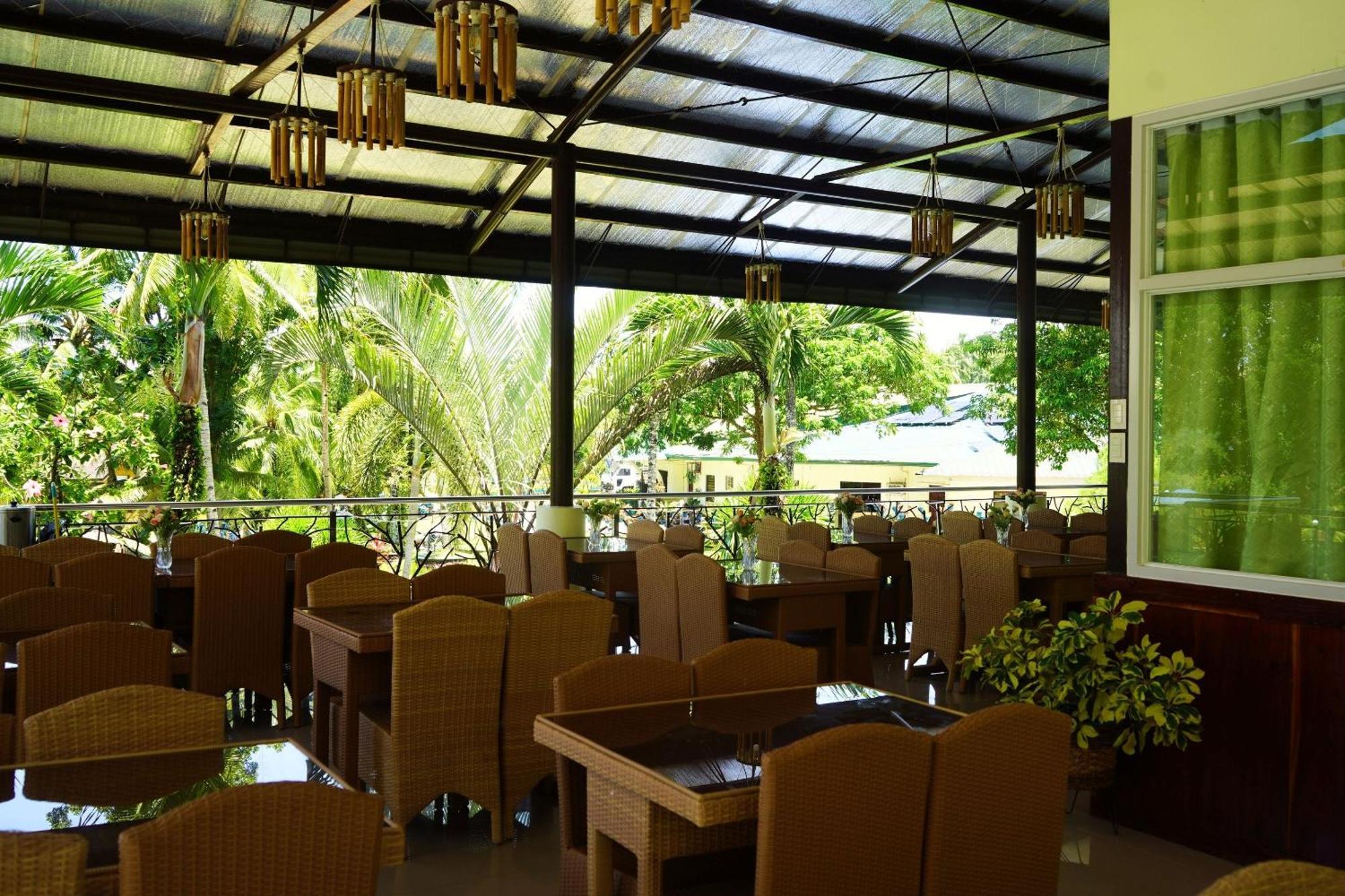 Hidden Valley Mountain And Wavepool Resort Pinamungahan Buitenkant foto