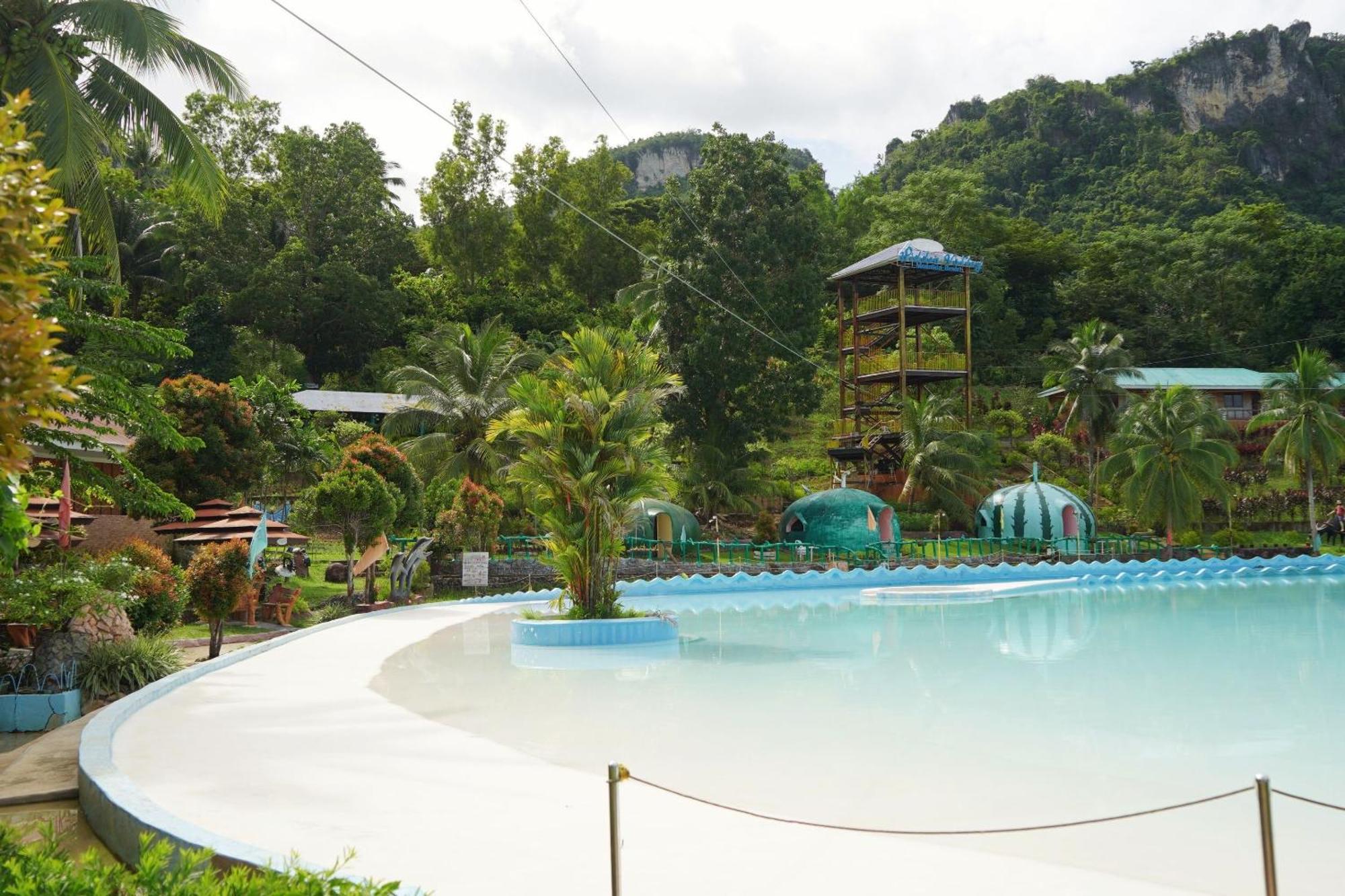 Hidden Valley Mountain And Wavepool Resort Pinamungahan Buitenkant foto
